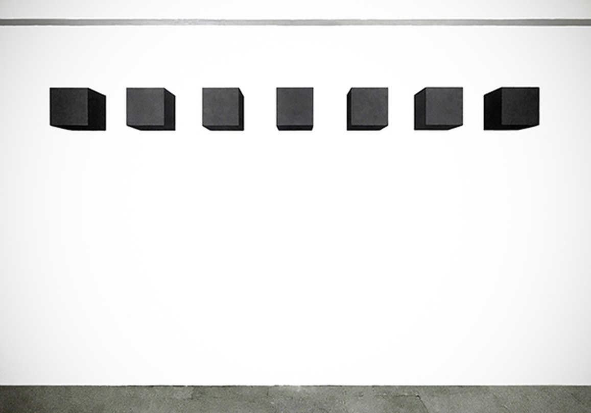 이강훈, 개인의 현실_03 (Individual Reality_04), Charcoal on paper, Plywood, 100 x 200 cm, 2017