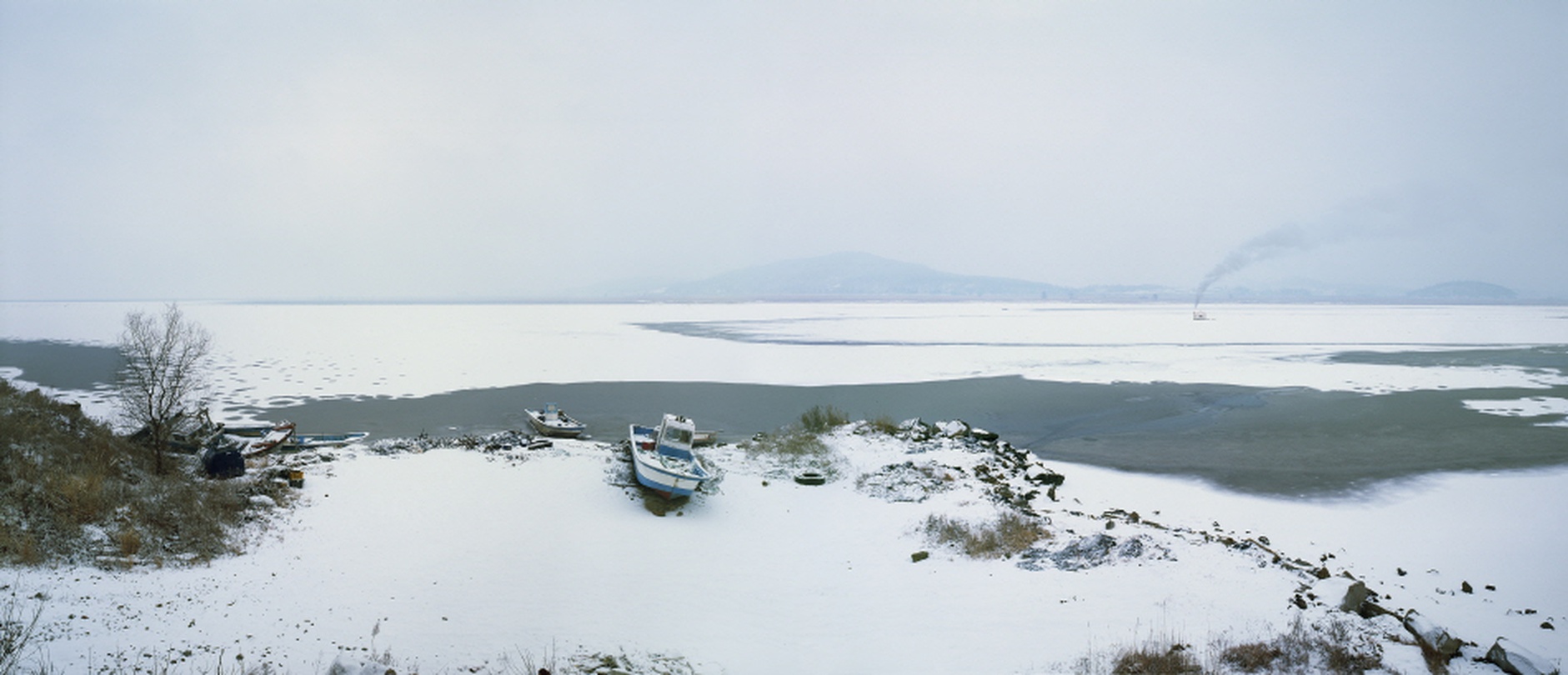 Tenseless-86, Sihwa, 2015, C print, 129x300cm