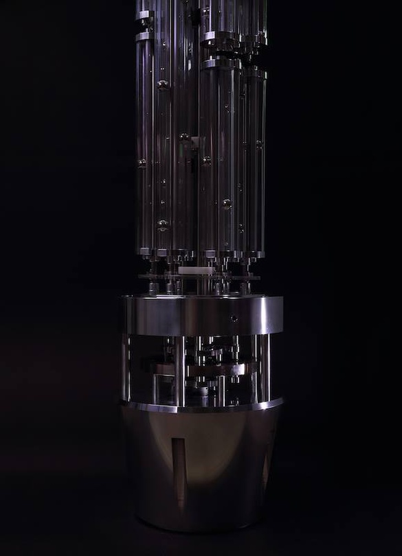 Triaxial Pillars II, 2017 Acrylic, Aluminum, Photonic Crystal, Motor, Computer, Electronic Micro Controller, Electromagneticfield Generator, Air pump,