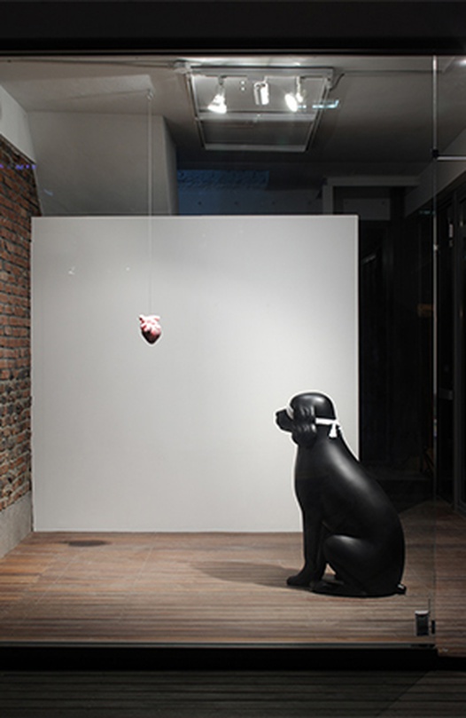 박용식_눈에 보이는 것이 전부는 아니다 What You See Is Not Everything_가변설치_혼합재료_2011