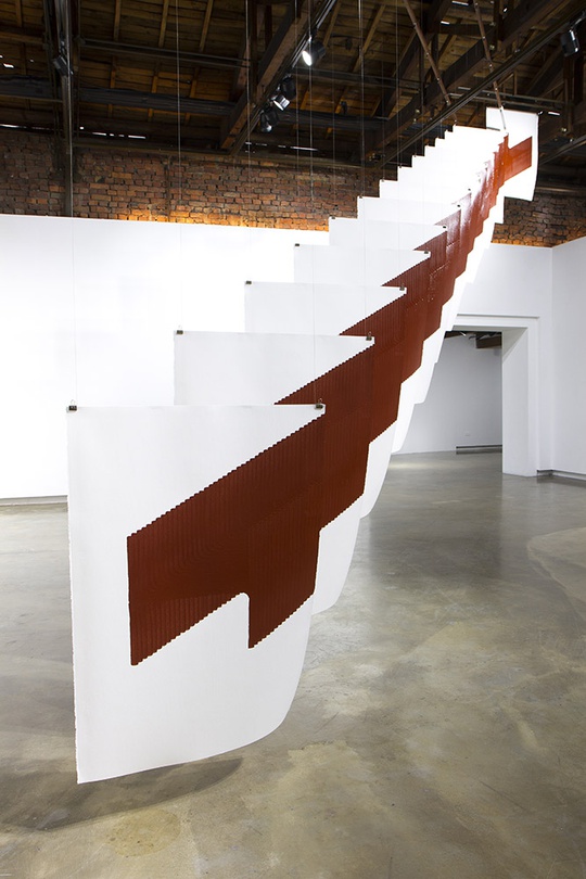 변상환, 라이브 러스트-만자왕(萬磁王), 2020, 방청페인트, 종이, 형강 활자 인쇄 (사진촬영: 변상환)