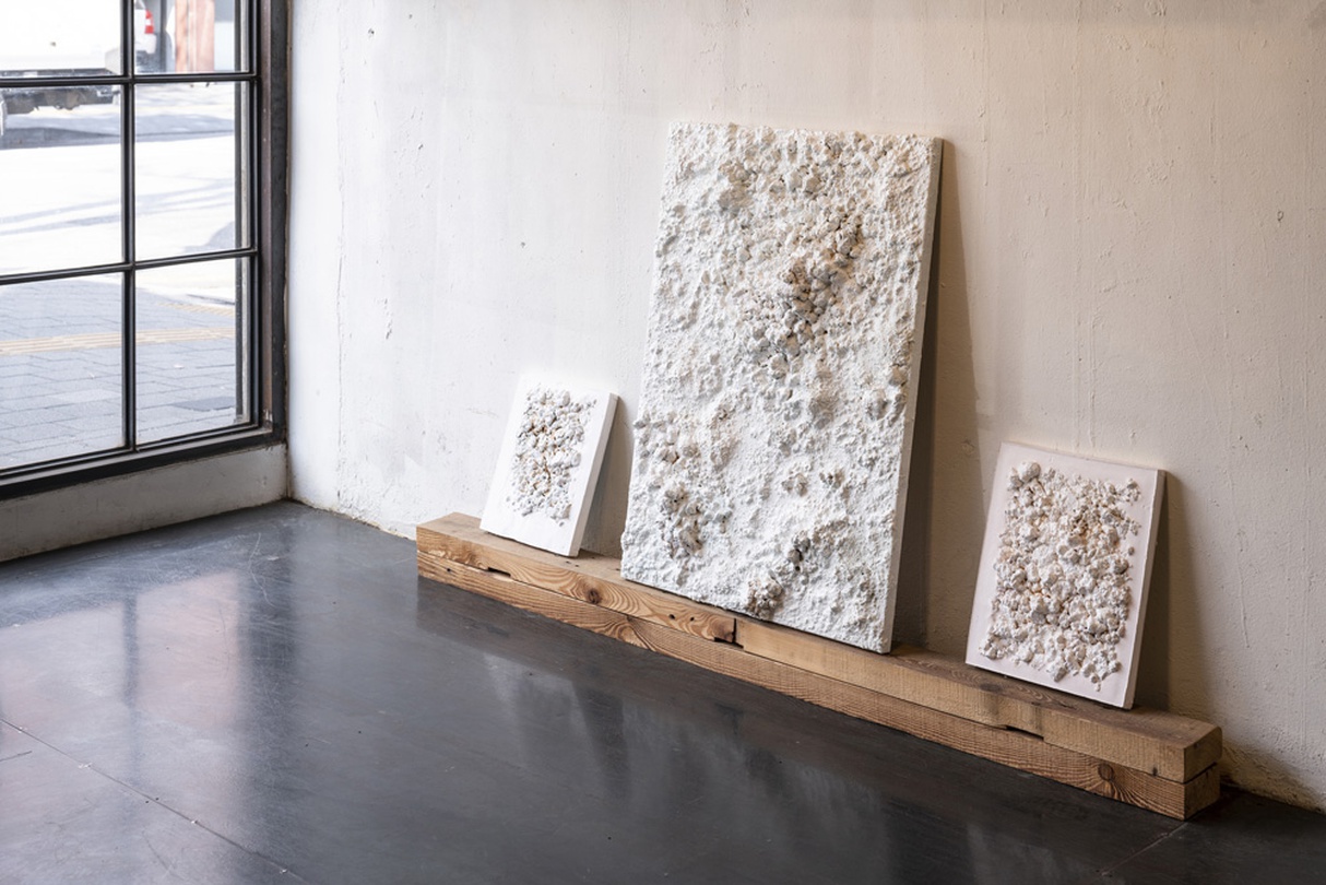 배서영_무제_철가루ﾠ및ﾠ혼합매체_28x35cm_2019, 배서영_무제_철가루ﾠ및ﾠ혼합매체_64x90cm_2019 배서영_무제_철가루ﾠ및ﾠ혼합매체_30x39cm_2019