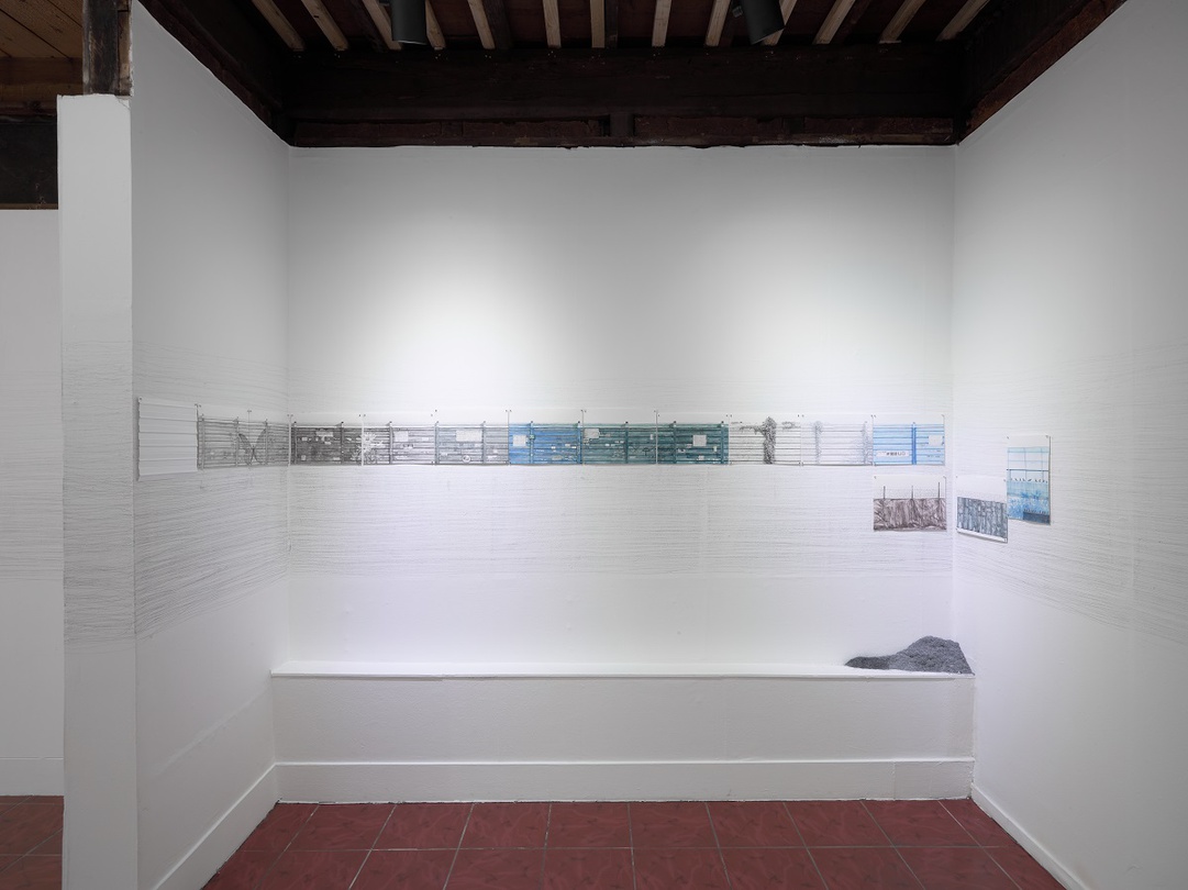 1호선 방음벽 연작, 2022, 종이에 연필, 색연필, 수성 연필, 수채 물감, 펜