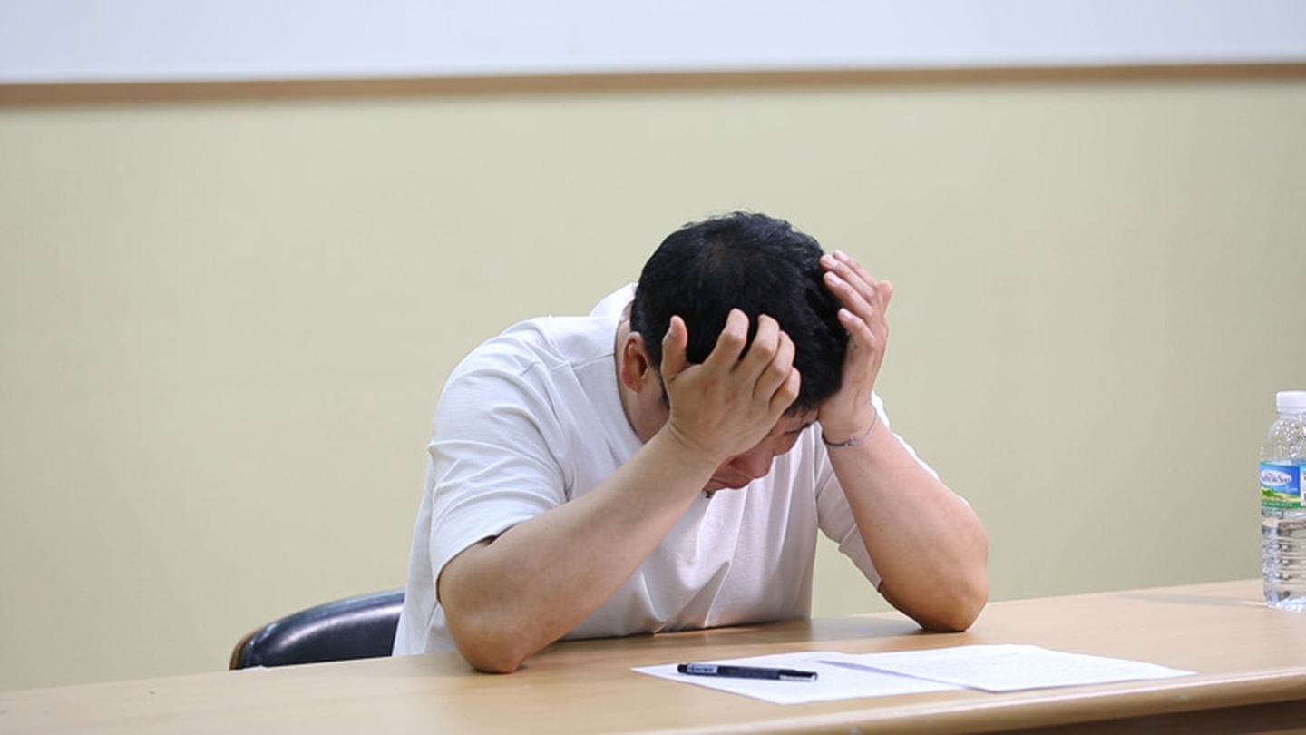 이원호, 적절할 때까지 II, 2019, 3채널 영상, 20min