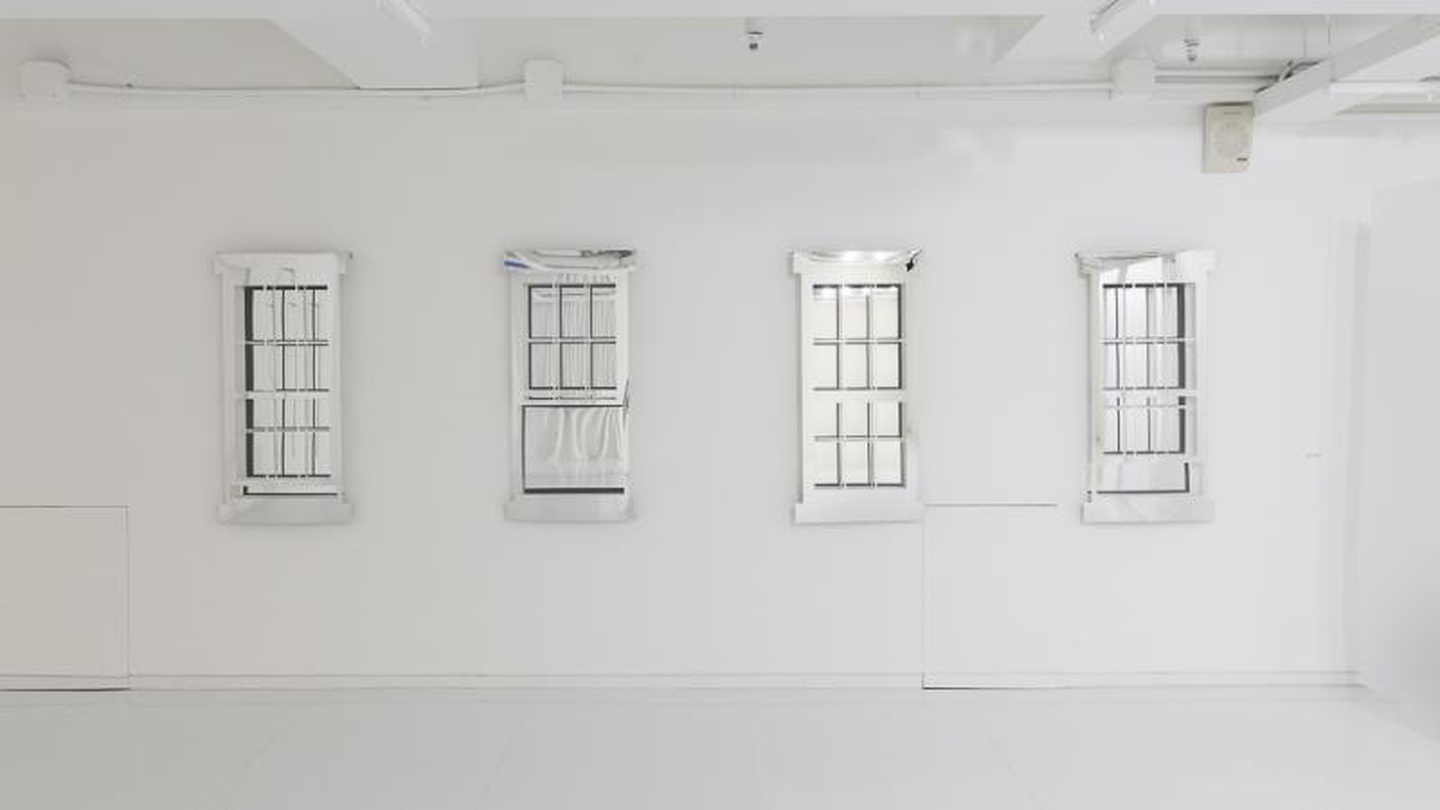 박은영,untitle, mirror, variable installation, 2017