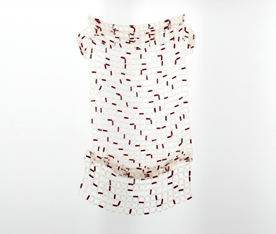 hommage; 자동차 구슬방석 1, 나일론실에 공캡슐, 가변크기, 2016