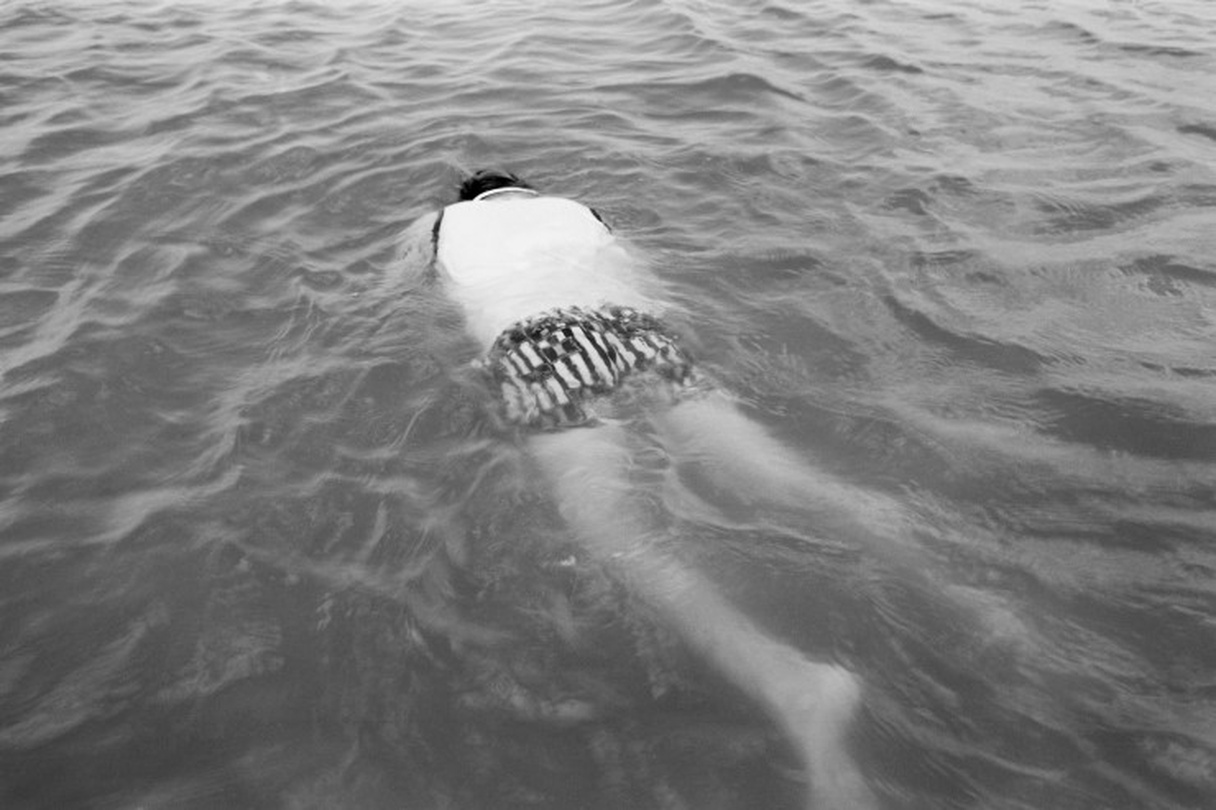 신은경_가마미 해수욕장_Gelatin Silver Print_8×10inch_1998