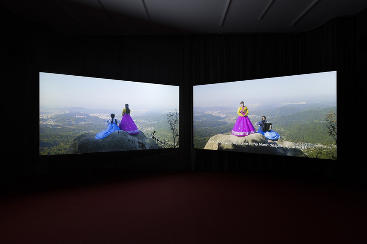 임흥순  북한산/북한강 2채널 비디오 설치, HD 비디오, 5.1채널 사운드 26‘ 37“ 2015/2016