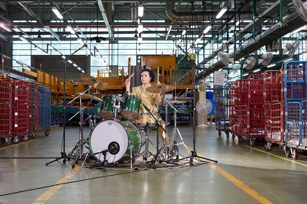 박보나  패러다이스 시티 4채널 비디오 6‘ 26“ 2016 APAP5 커미션 작업