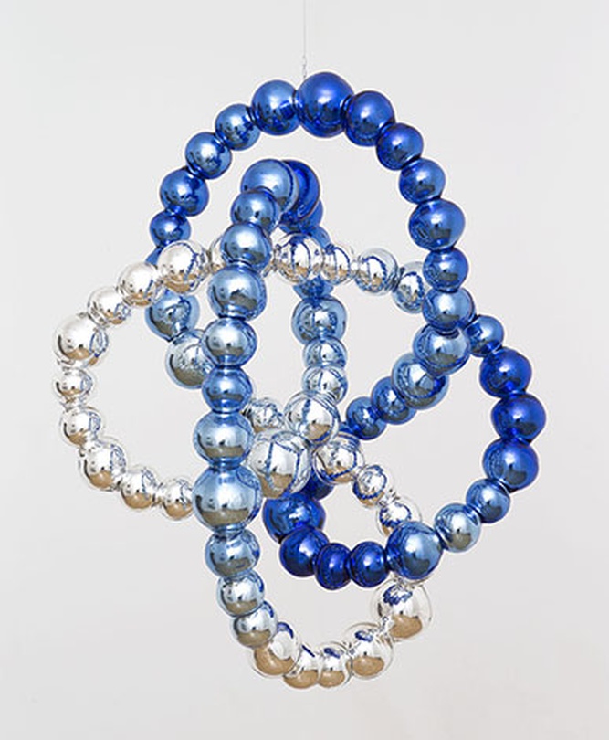 Blue Knot 2014 Mirrored glass, steel 72 x 63 x 43 cm Photo by Antoine Cadot