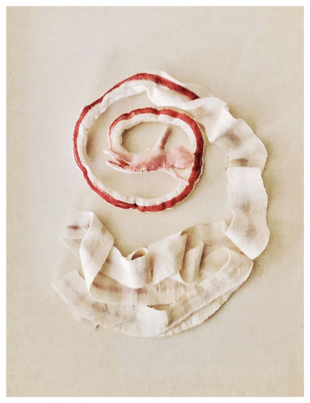 허정은, Human, 무명천에 채색, 바느질, 31cm x 39cm, 2017