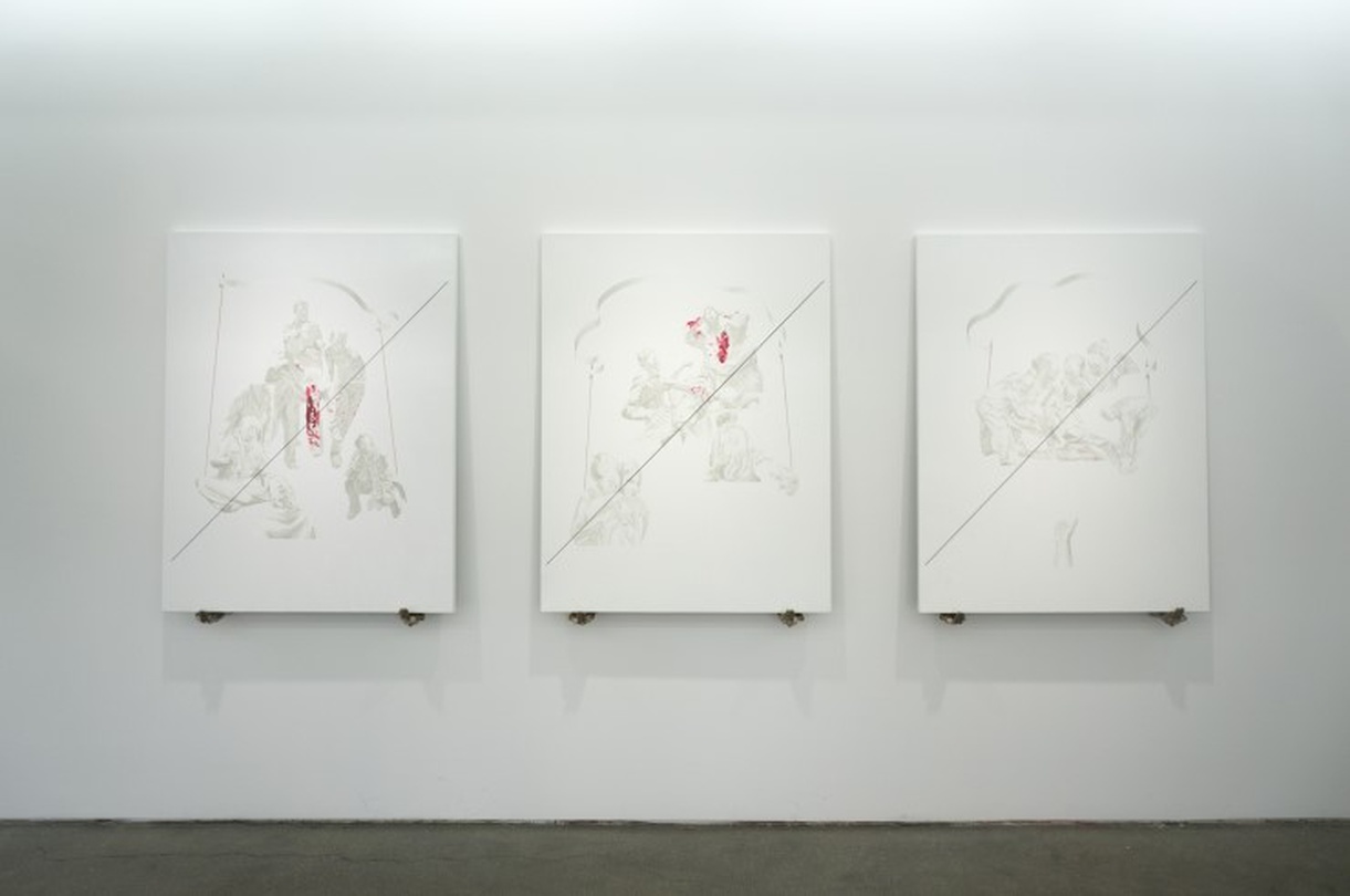 희생자-Descent 8, 2016. oil on canvas, 117x91cm(좌) 희생자-Descent 9, 2016. oil on canvas, 117x91cm(중앙) 희생자-Descent 10, 2016. oil on canvas, 117x91cm(우)