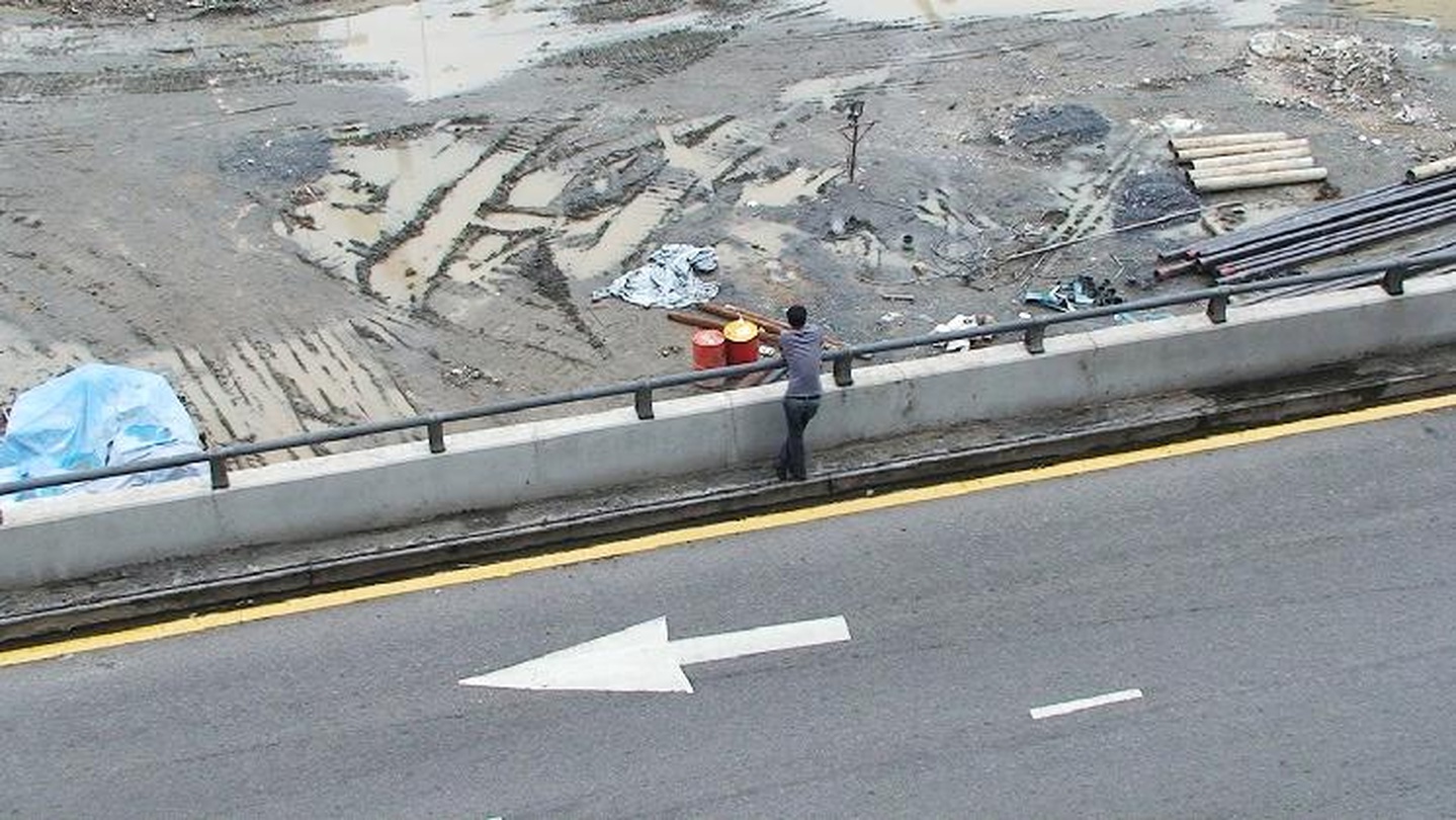 진흙 게임 Mud Game 콕 시우-와이 KOK Siew-Wai Malaysia/2014/3’40”/color