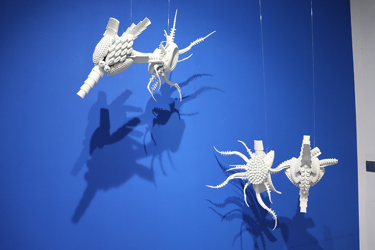 이병찬, PCS, 80x45x65cm, 70x45x65cm, plastic ABS coated on white paint, 2018