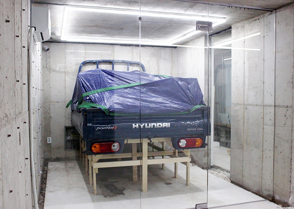 김준학 개인전: 지워지지 않기–Not to Be Erased