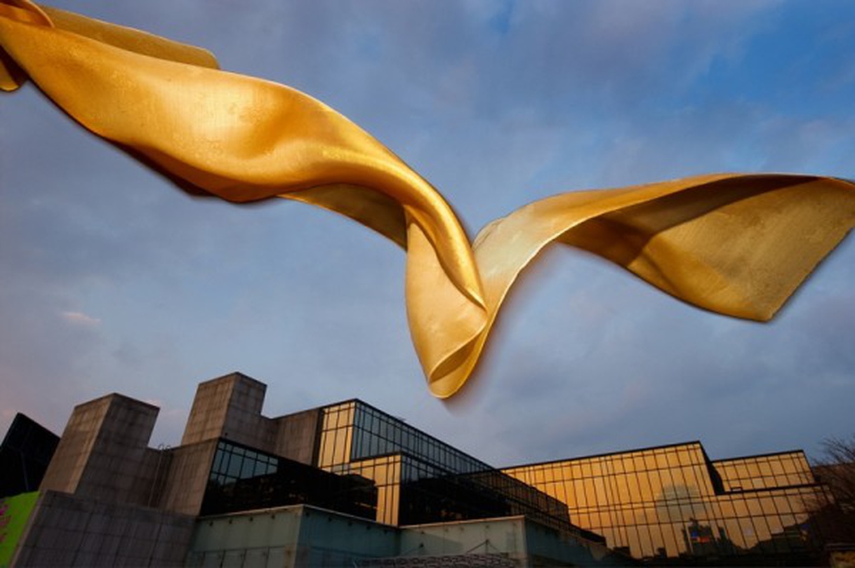 윤은자 _ 새_157x110cm _ Digital Inkjet Print