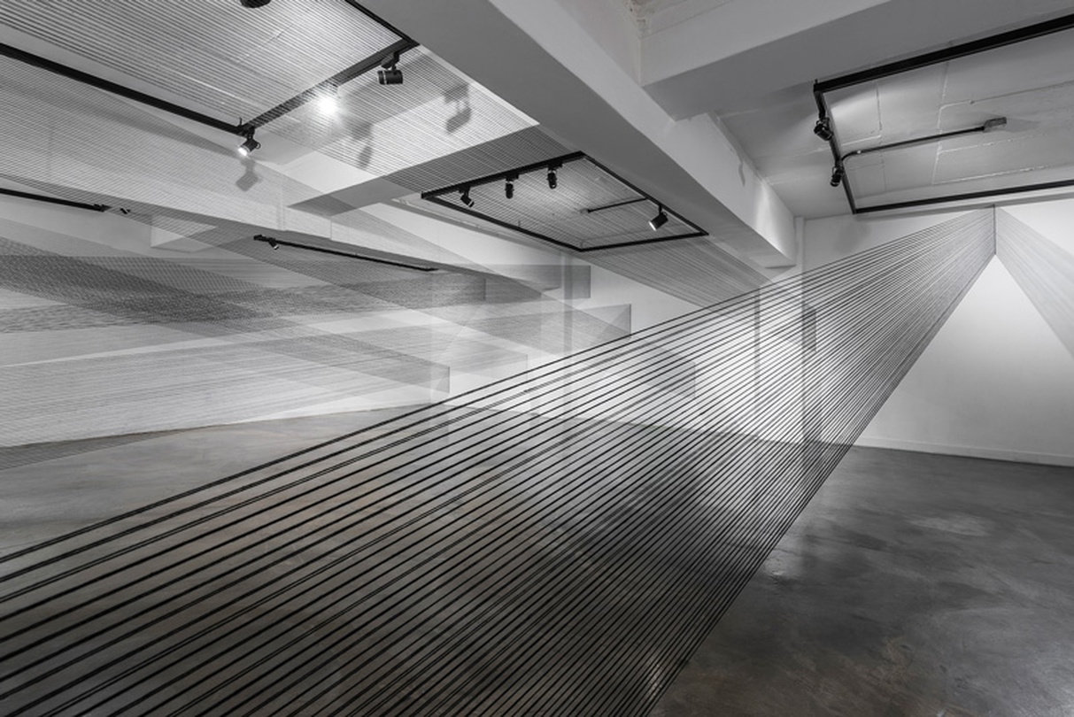 강은혜, Passage Cotton yarn_ Site specific installation_ 2017