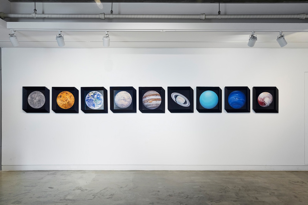 이경미_Planet_Oil on constructed birch panel_55x55x7cm(each)_Installation view_2017