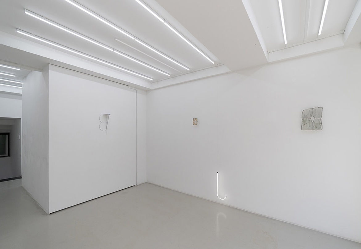 《Counterforms》, 2025, installation view, ThisWeekendRoom